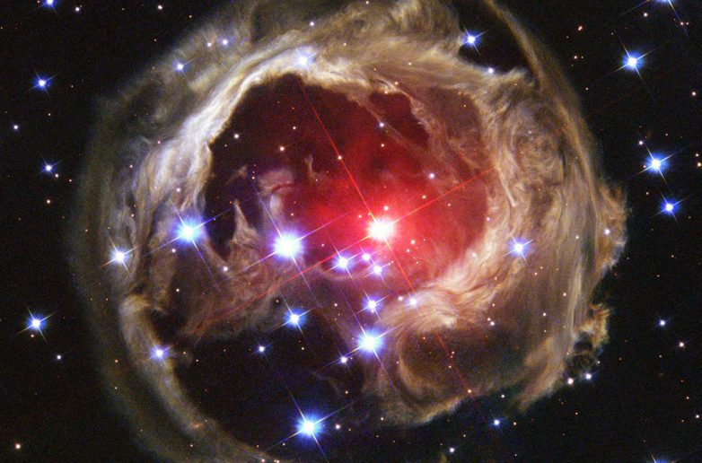 Лучшие снимки, сделанные телескопом «Хаббл» в 2018 году