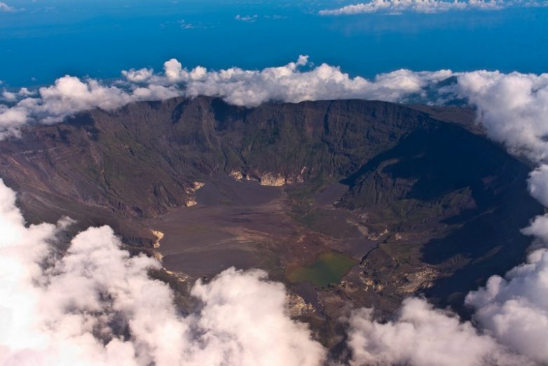 Когда рокотал Кракатау: 11 крупнейших извержений вулканов в истории