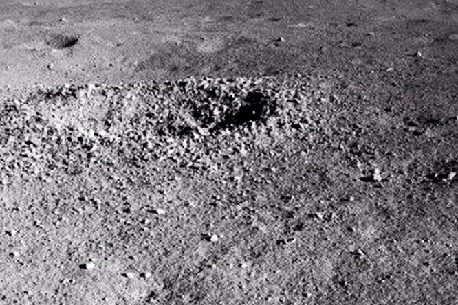 Астрономы раскрыли тайну загадочного вещества на поверхности Луны