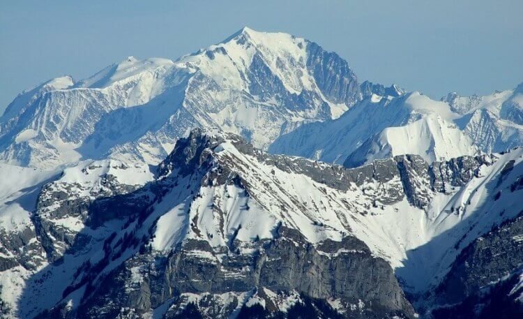 Экологи объяснили, чем опасно таяние горных ледников