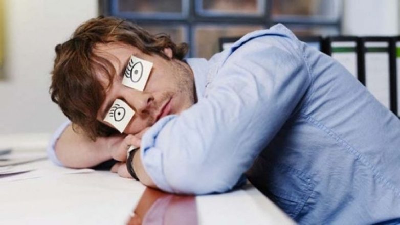 Как недосып влияет на вашу психику?