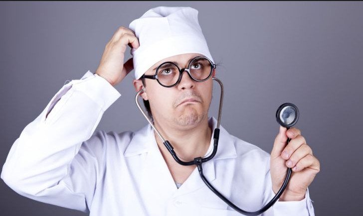 11 фраз, по которым можно распознать некомпетентного врача