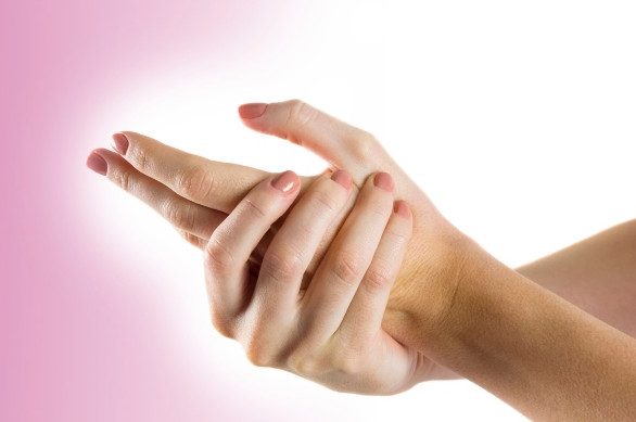 Причины и методы лечения покалывания в кончиках пальцев рук