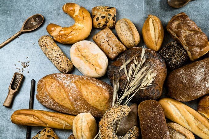 Почему после 50 необходимо отказаться от хлеба