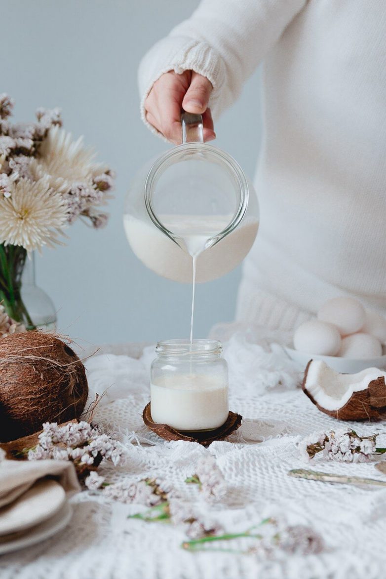 Чем полезно кокосовое молоко и что из него можно приготовить