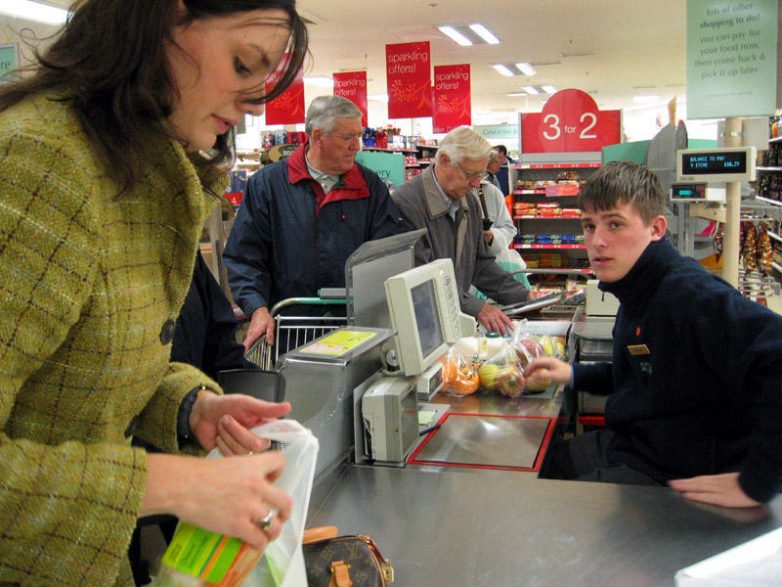 21 хитрость супермаркетов, которые заставляют нас покупать, и покупать, и покупать...