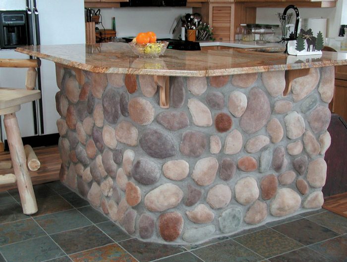 17 идей использования камня в дизайне дома и на даче
