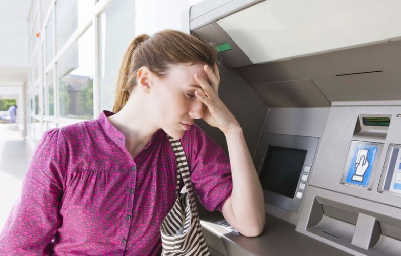 Что делать, если банкомат «проглотил» ваши деньги