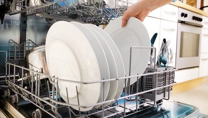 Почему портится посуда