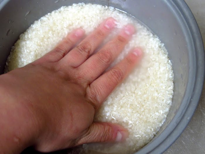 Распространённая ошибка при варке риса, которая делает этот продукт опасным