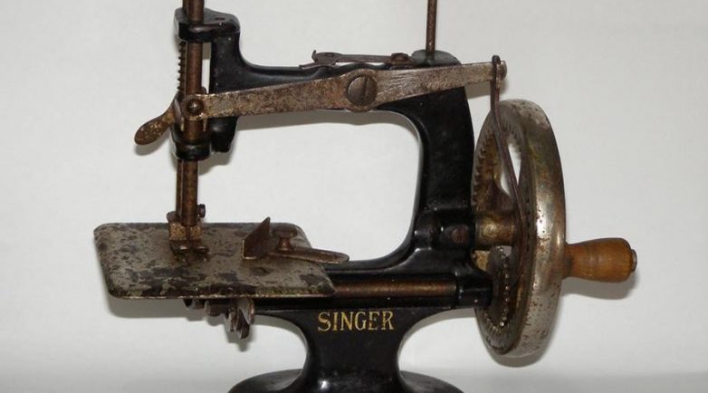 Эти старые швейные машинки могут вас озолотить!