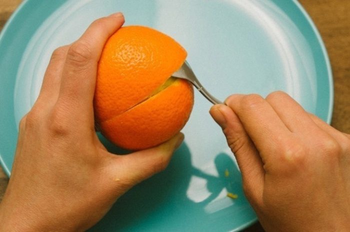 Абхазский метод: учимся чистить апельсин правильно