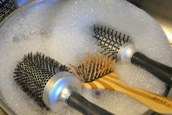 Как сохранить волосы чистыми 5 дней с помощью копеечного средства