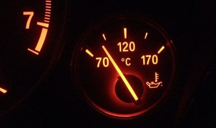 Как заводить машину в сильный мороз: 4 ошибки начинающих водителей