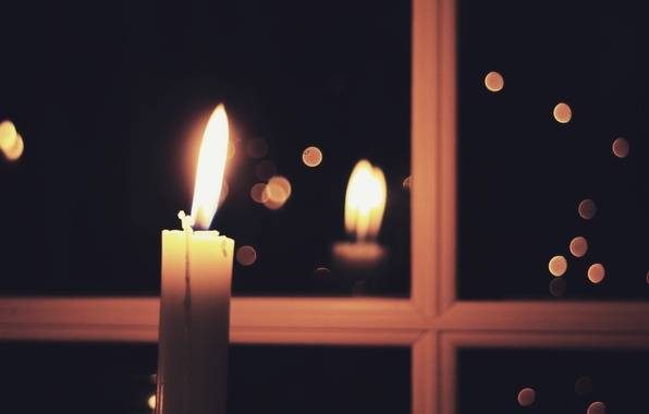 Чистка дома от негатива при помощи свечи