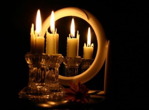 Как сделать магическую свечу в домашних условиях?