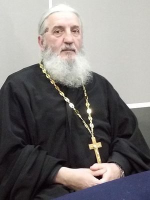 Стоит ли отдавать детей в православную школу?