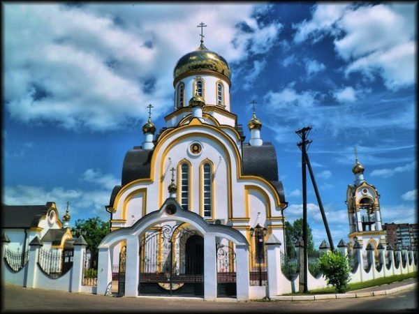 В Москве открылся первый храм царственных мучеников