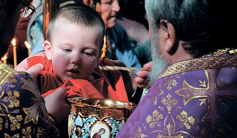 Причастите больного ребенка: рассказ из жизни священника