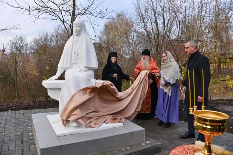 Памятник святой мученице Елизавете открыли в Калуге