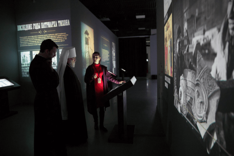 Чтобы помнили: на ВДНХ открылась выставка, посвящённая гонениям на Церковь в годы советской власти