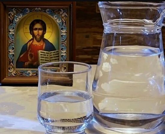 О силе крещенской воды