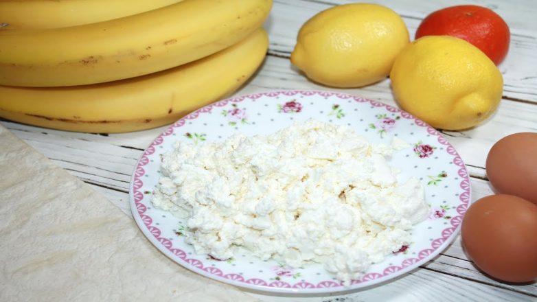 Вкусные пирожки с начинкой из банана и творога