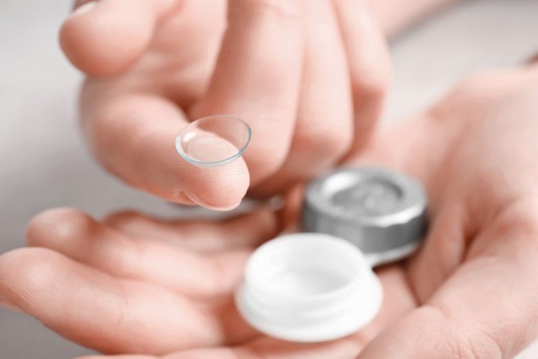 Почему нельзя носить контактные линзы при простуде