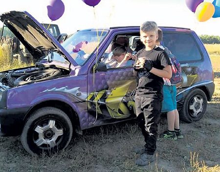 Жена Епифанцева подарила семилетнему сыну настоящую машину