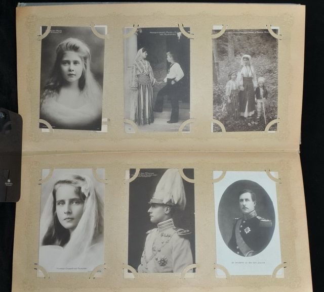 Уникальный альбом с фотографиями царской семьи