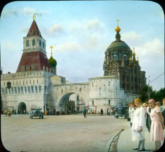 Редчайшие цветные снимки Москвы