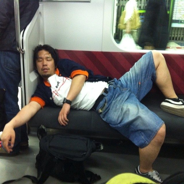 Как расслабляются японцы. Это надо видеть!