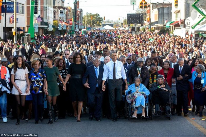 Лучшие снимки Барака Обамы от его личного фотографа