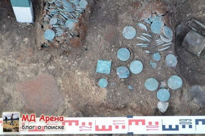 В Пскове нашли клад знаменитого купца Федора Плюшкина