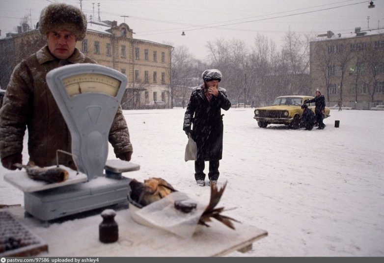 Россия в 1992 году. Мы выживали как могли