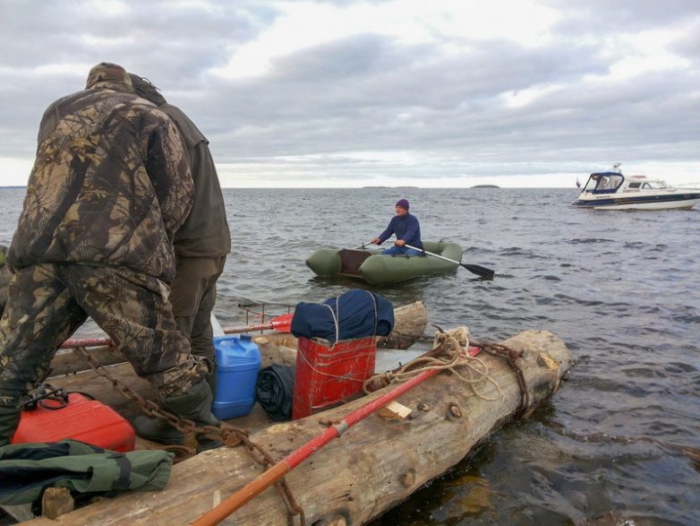 Как трое наших рыбаков провели 10 дней на необитаемом острове