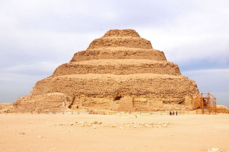 10 самых любопытных фактов о египетских пирамидах и связанных с ними тайнах