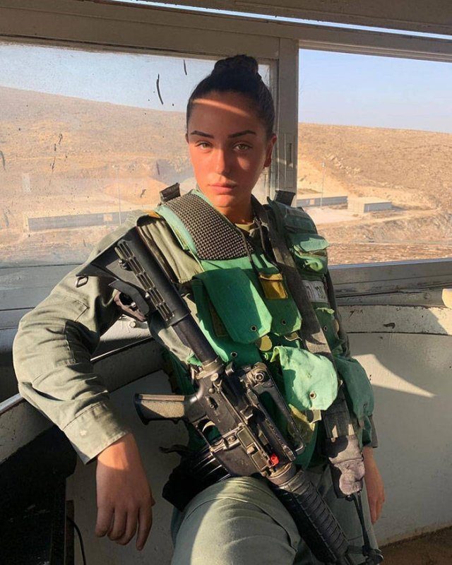 Красотки на военной службе Израиля