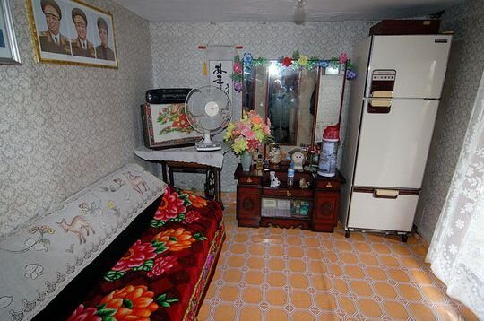 Северная Корея. Как выглядят квартиры обычных людей