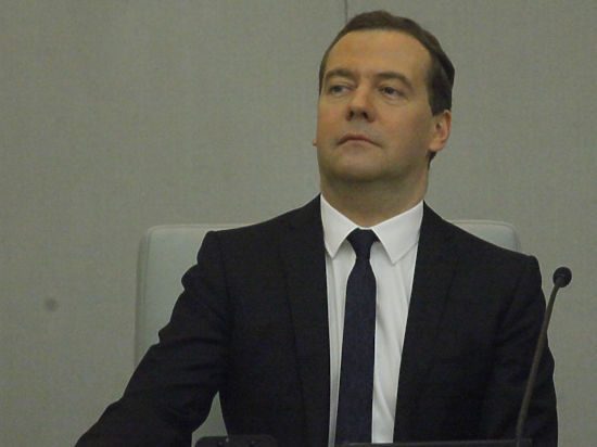 Кто, когда, сколько: порядок выплат &quot;от Медведева&quot;