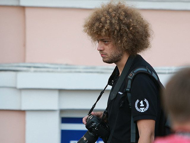 Подозреваемых в нападении на блогера Варламова доставили в полицию