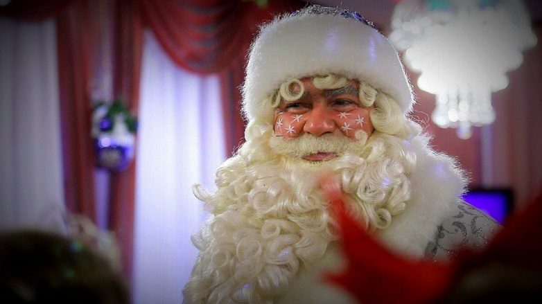 В целях борьбы с коррупцией в российских детсадах запрещают приглашать Деда Мороза!