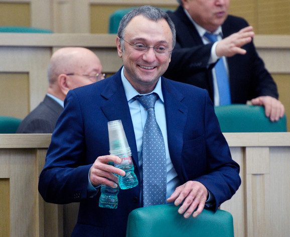 Обвиненный в отмывании денег сенатор Керимов заработал больше всех в Совфеде за 2017 год