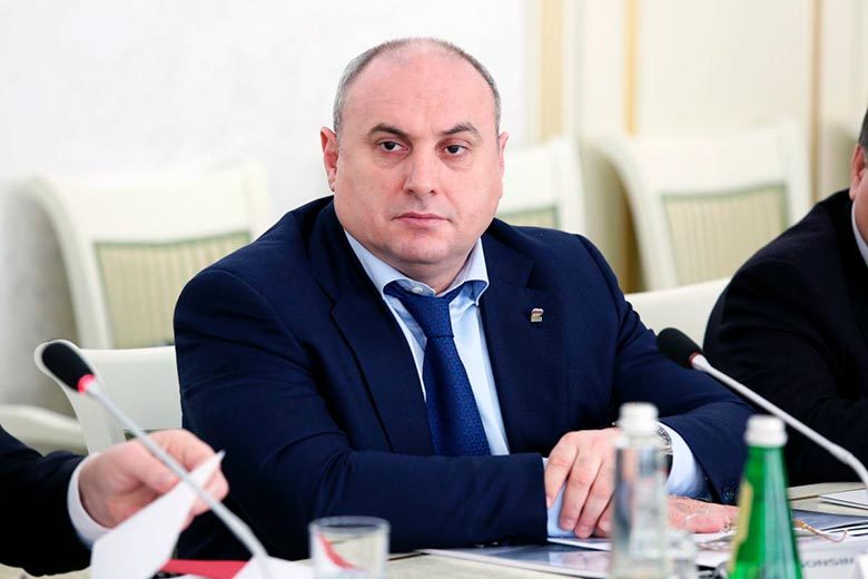 Как глава ФОМС Дагестана на «мертвых душах» 210 млн рублей заработал