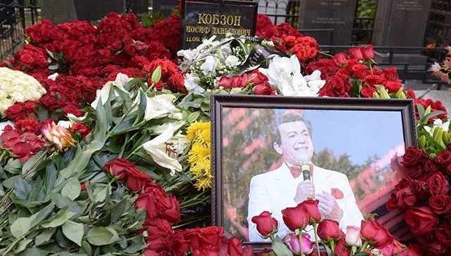 Экс-депутат Рады извинился за глумление украинцев над смертью Кобзона