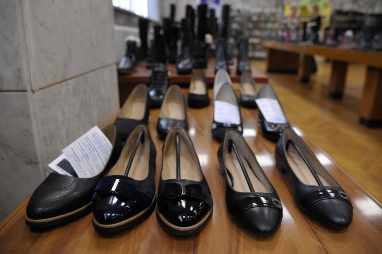 Продавец раскрыл схемы мошенничества обувных магазинов