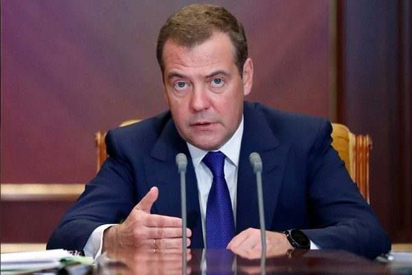 Дмитрий Медведев решил переписать КоАП