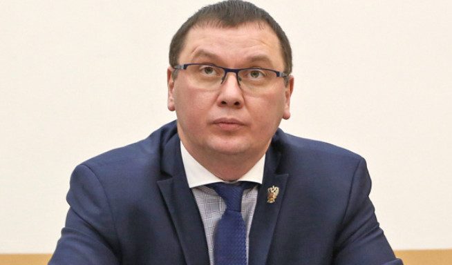 Экс-ректора ВУЗа в Воронеже будут судить за хищение премий 180 сотрудников