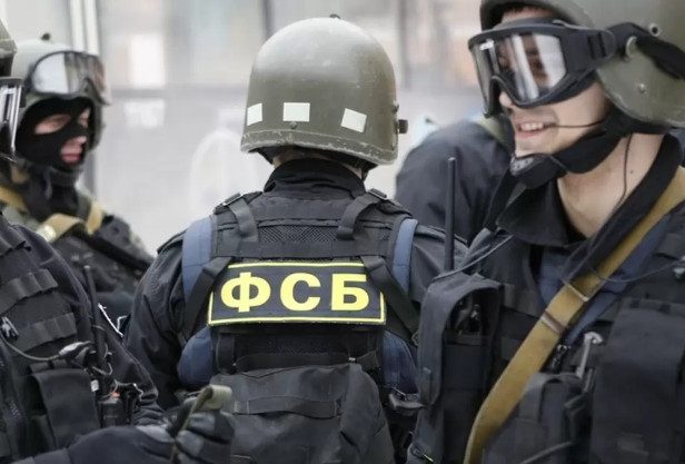 Лже-ФСБшник попался на вымогательстве 10 млн рублей