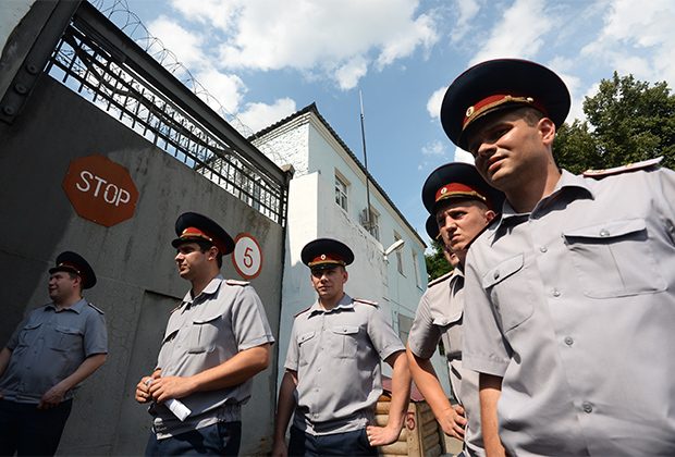 Как криминальный авторитет бесследно исчез в российских тюрьмах после конфликта со спецслужбами